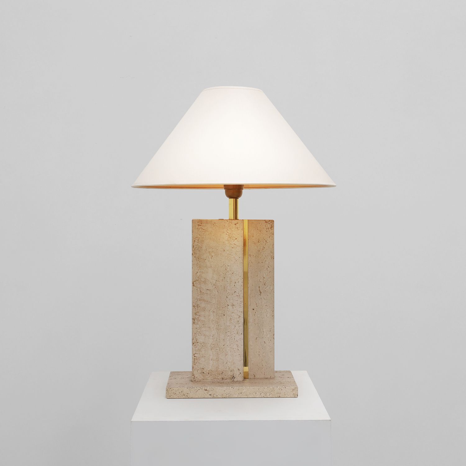Travertin and messing table lamp by Belino in Hollywood regency style-img
